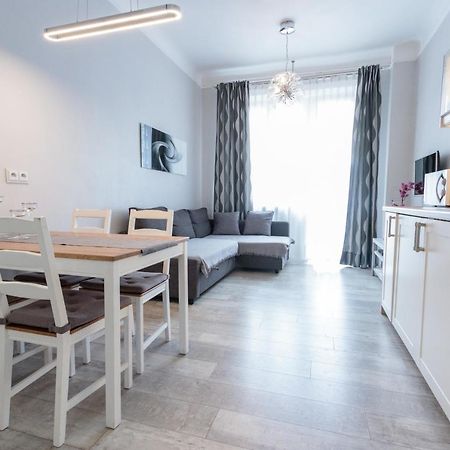 Rental Apartments Krochmalna Varsovia Exterior foto
