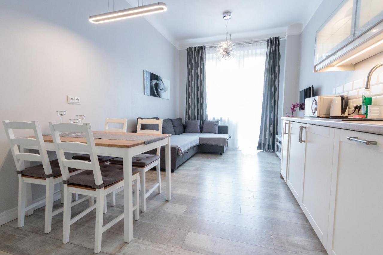Rental Apartments Krochmalna Varsovia Exterior foto